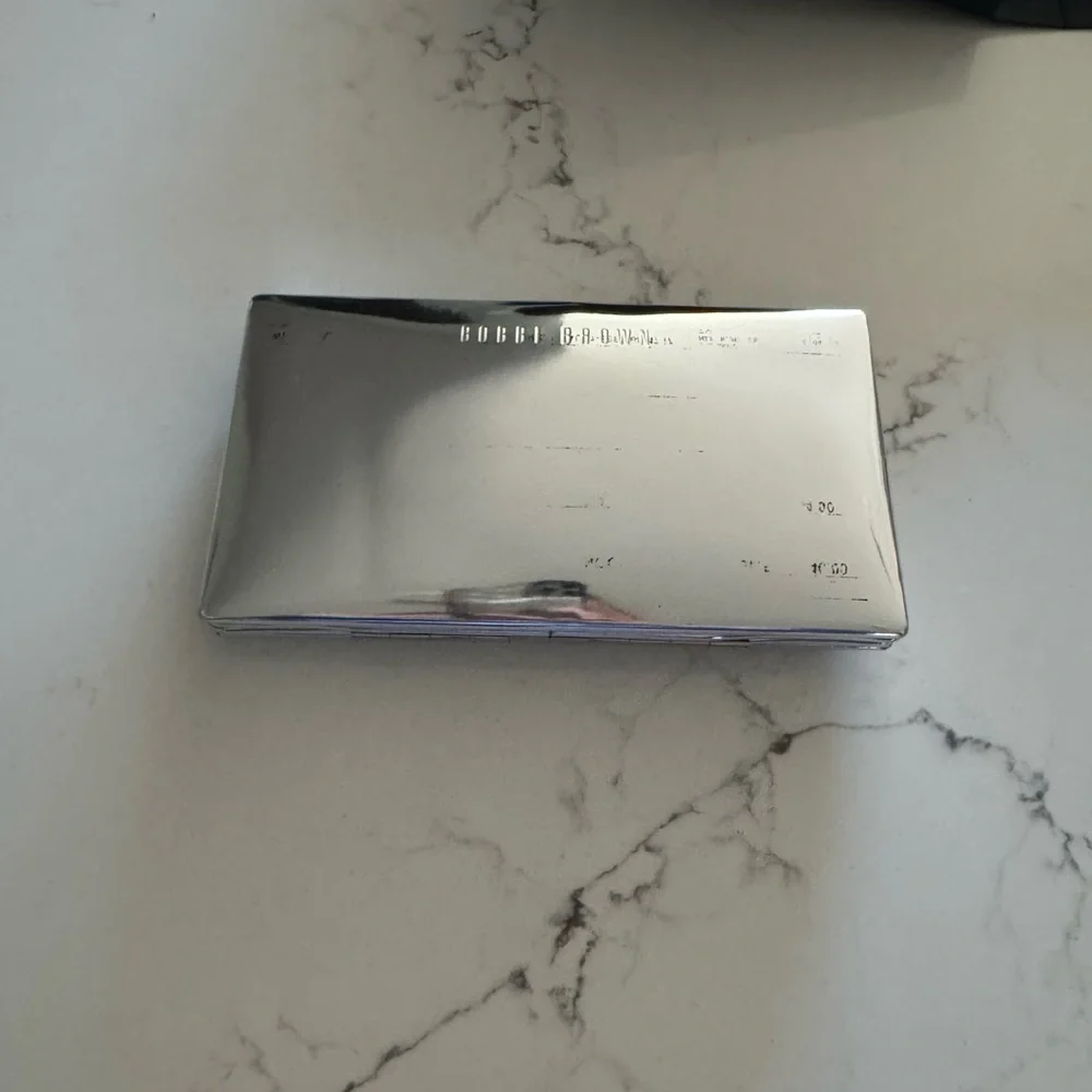 Bobby Brown Silver Travel Makeup Brush Set - Picture 7 of 10